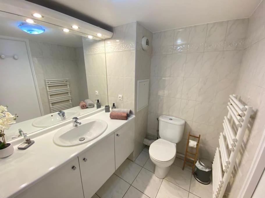 Magnifique Duplex 45 M2 Aux Portes De Paris Metro Barbara A 30Mn Expo Porte De Versailles Montrouge Luaran gambar