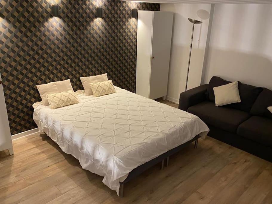 Magnifique Duplex 45 M2 Aux Portes De Paris Metro Barbara A 30Mn Expo Porte De Versailles Montrouge Luaran gambar